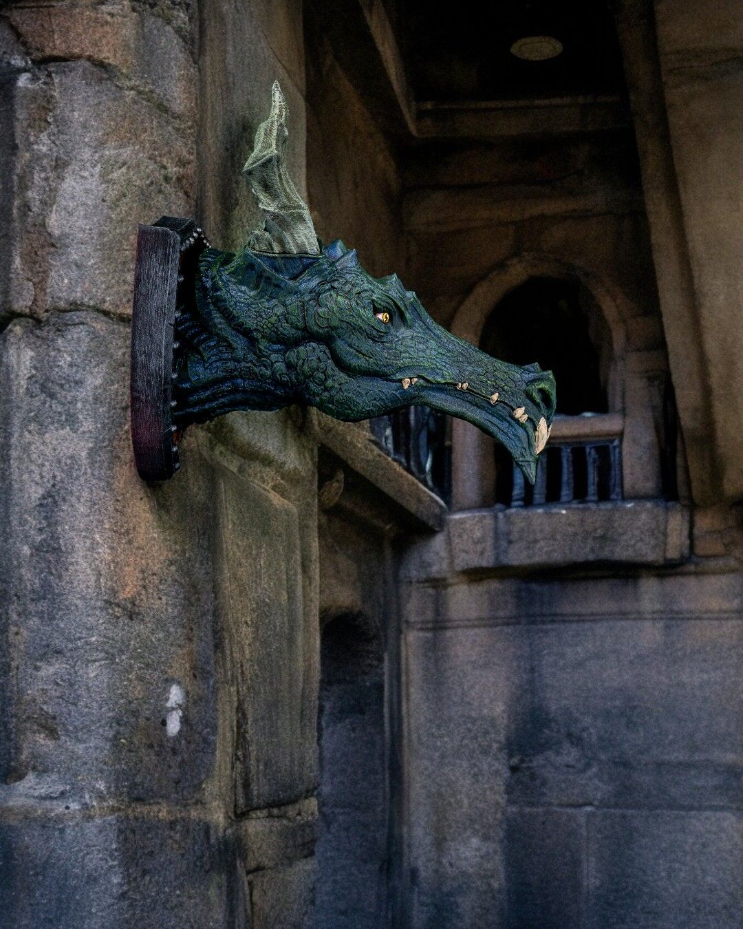 False Dragon Head Trophy