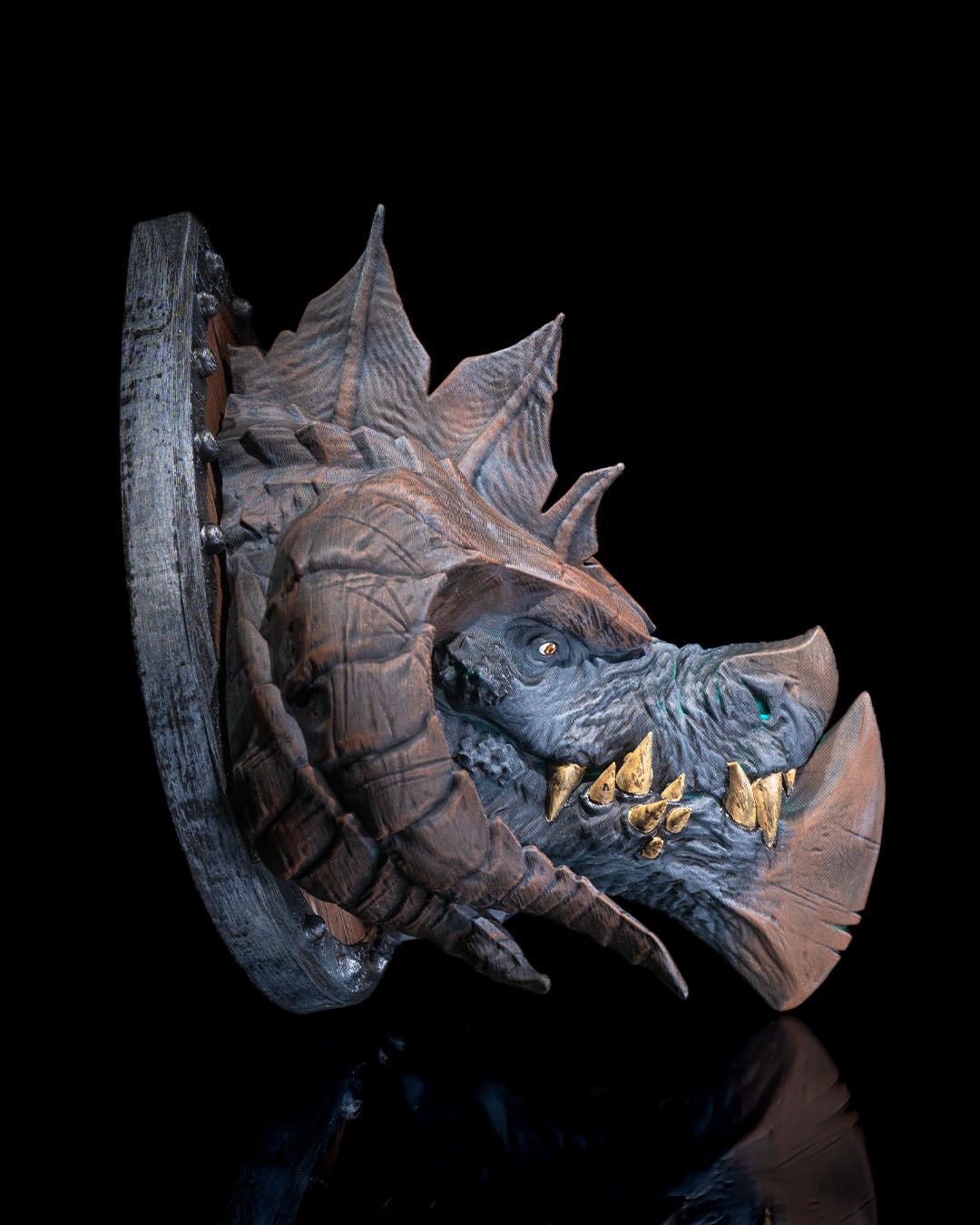 Titan Dragon Head Trophy